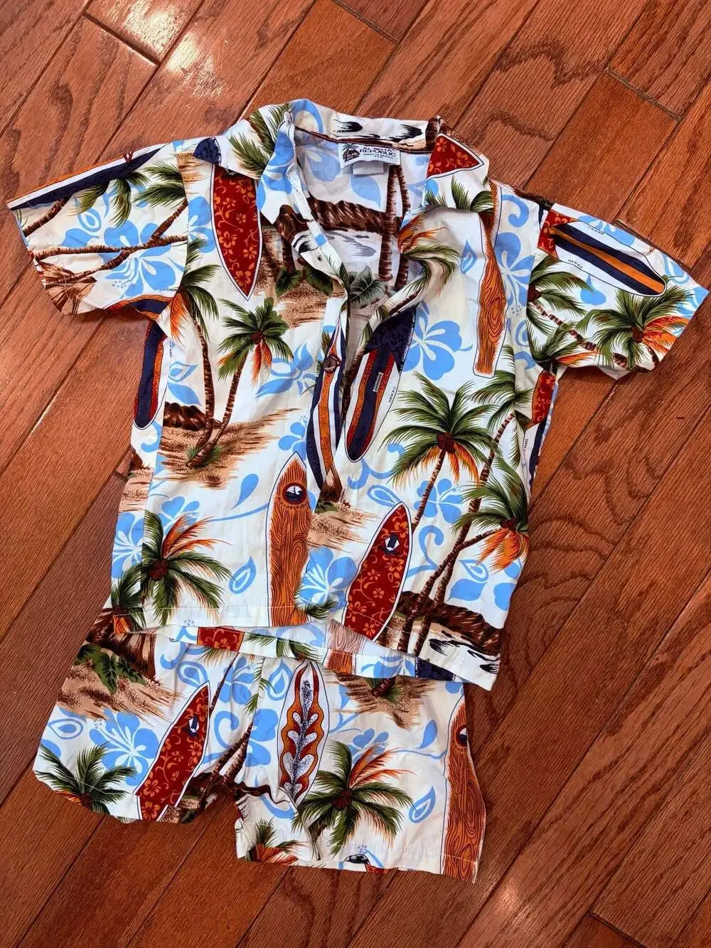 Aloha Republic Toddler Boys 3T Hawaiian Shirt and Short Set Surfboard Print
